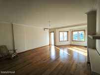 T3 com Garagem LAMEGO
