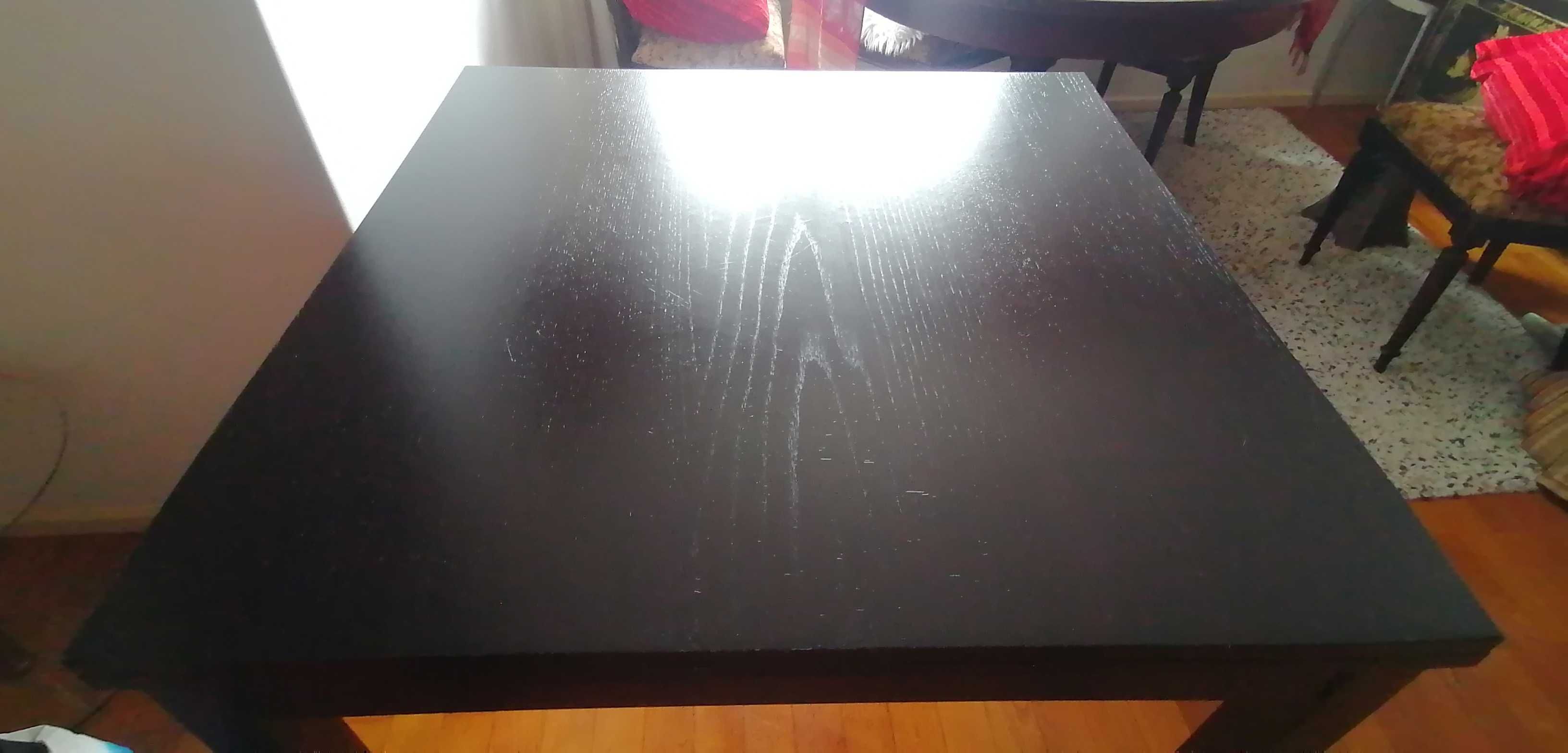 Mesa de jantar - 90x90cm extensível a 90x170cm - ótimo estado