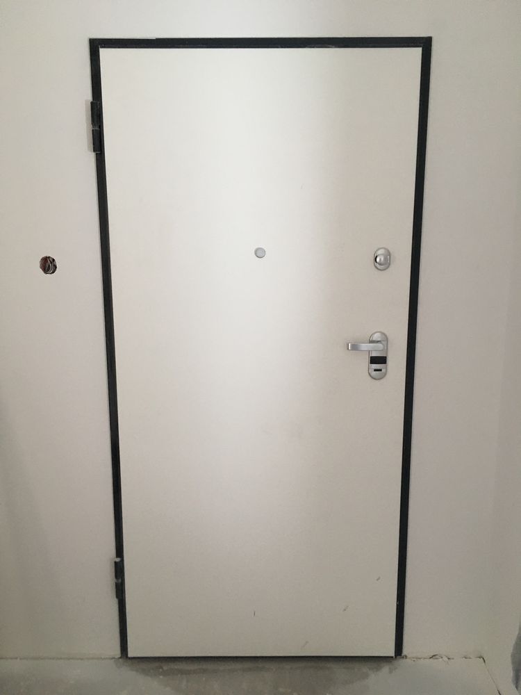 Drzwi zewnetrzne Dierre ASSO5 stalowe antywlamaniowe eco szare biale