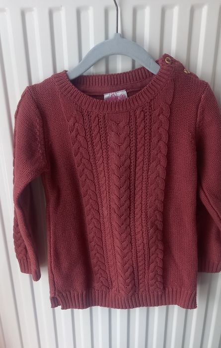 Sweterek so cute 98