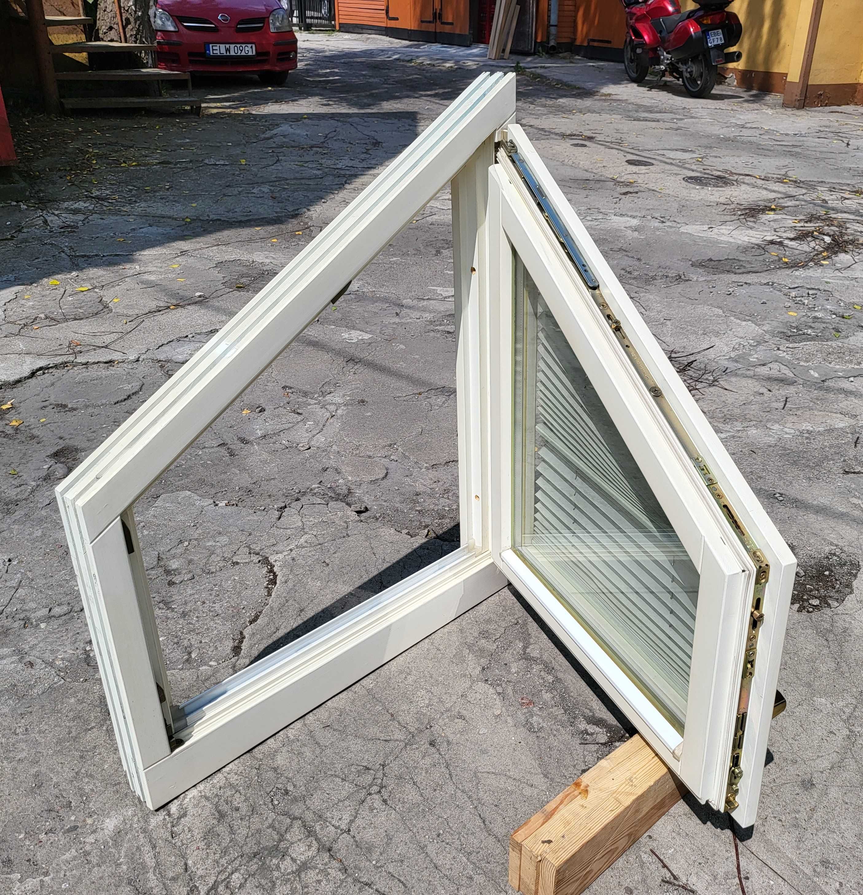 Okno drewniane trapezowe białe