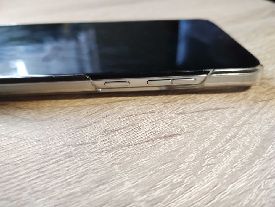 Motorola Edge 30 Neo Okazyjnie z ładowarką