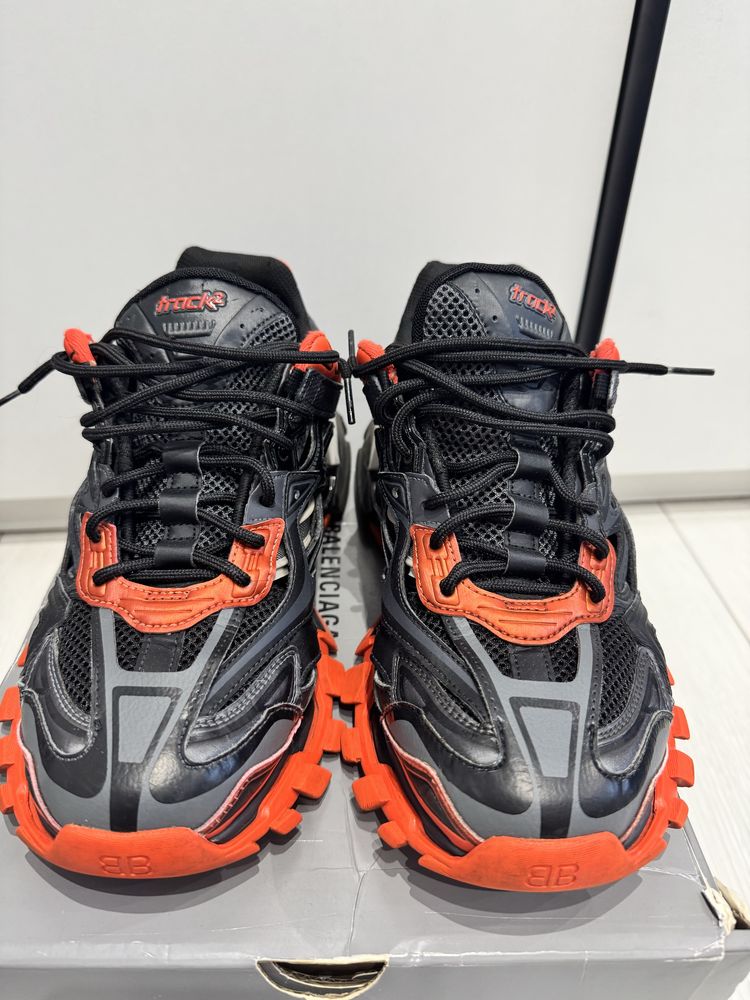 Balenciaga track v2