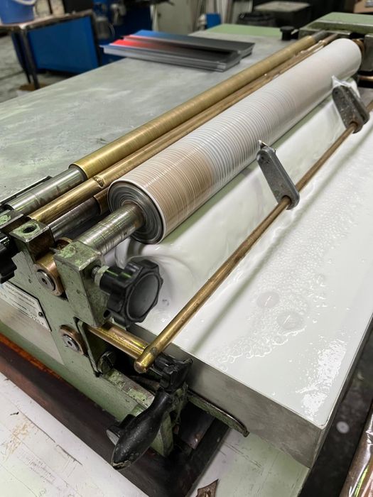 Máquina de contra colar