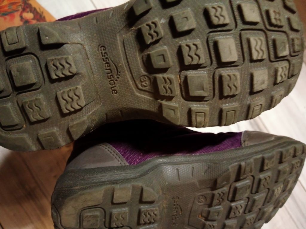 Buty zimowe śniegowce Decathlon Quechua rozmiar 32 i 33