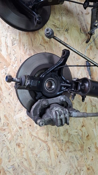 Цапфа поворотний кулак Citroen c4 b7 Citroën супорт сітроен С4