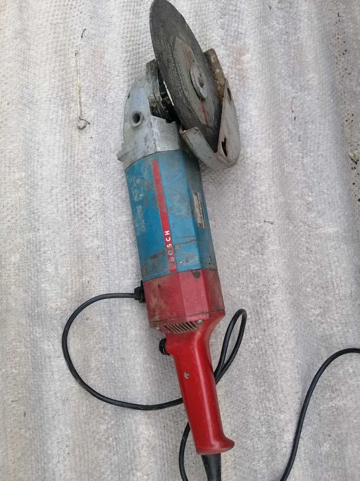 Болгарка  Bosch -230.