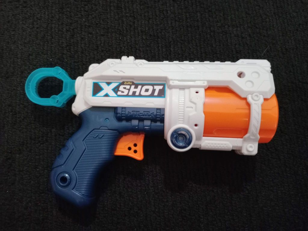 Pistola de brincar ZURU XShot Reflex 6