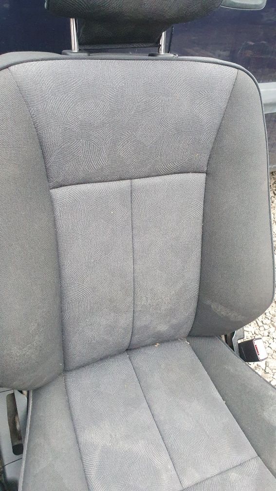 Fotele Mercedes w210