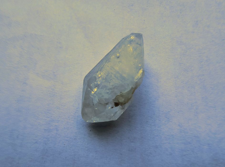 Kamień szlachetny, kryształ górski.