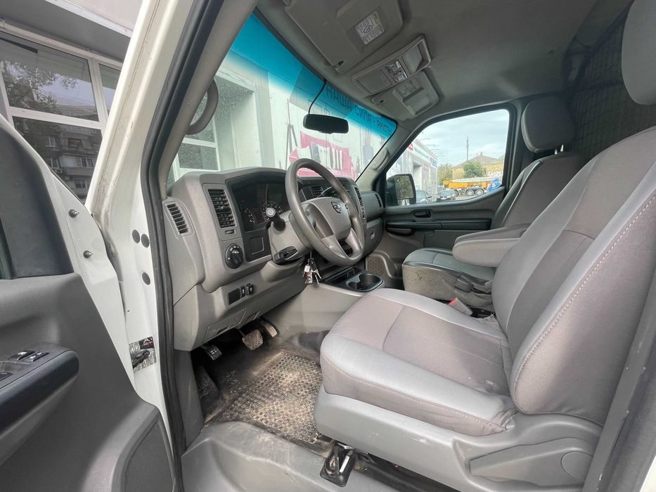 Надійний вантажний фургон з пробігом NISSAN NV1500