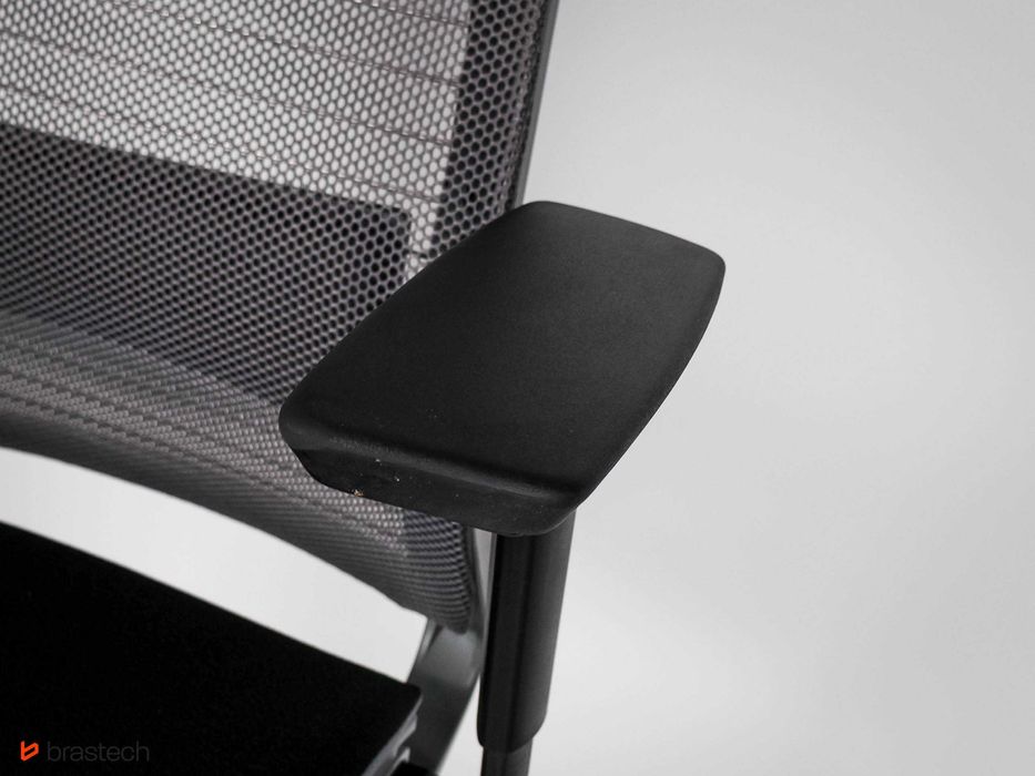 Fotel biurowy Steelcase Think Poleasingowy