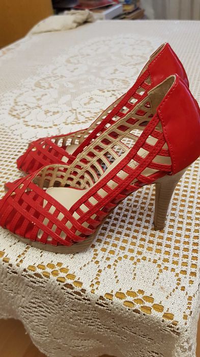 Szpilki Anne Michelle 39rozm.