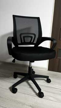 Krzeslo biurowe obeotowe ergonomicne