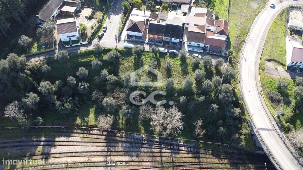 Terreno com 1813.50m2 em Souselas