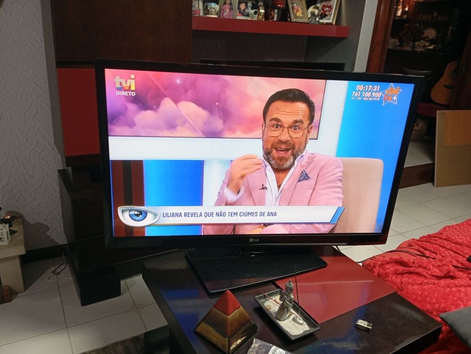 Televisão de 50 polegadas.grande