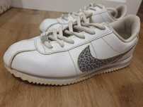 Adidasy  Naike  Cortez