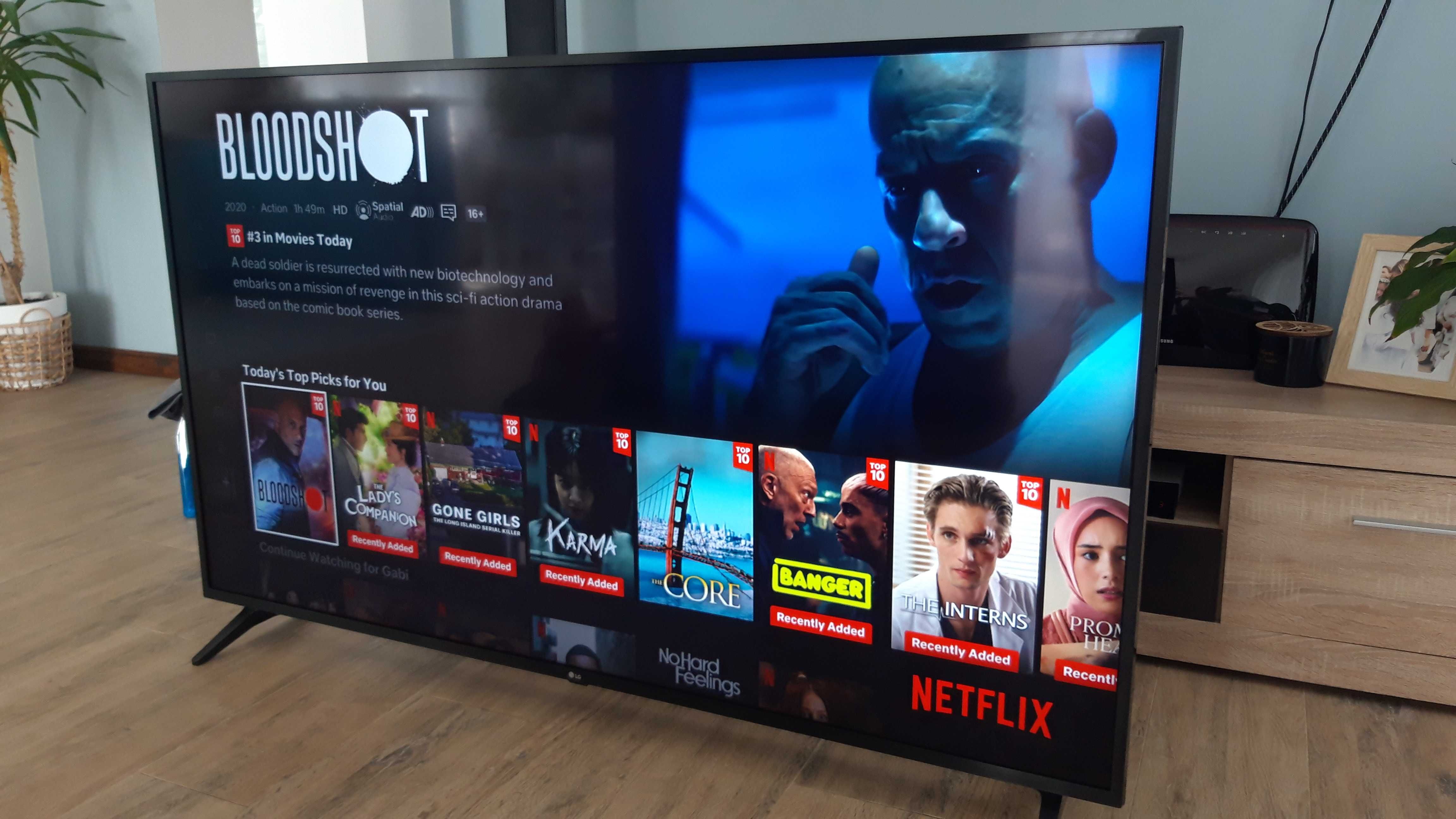 Tv LG 65" 4K UHD smatr tv webOS DVb-T2 hevec stan idealny
