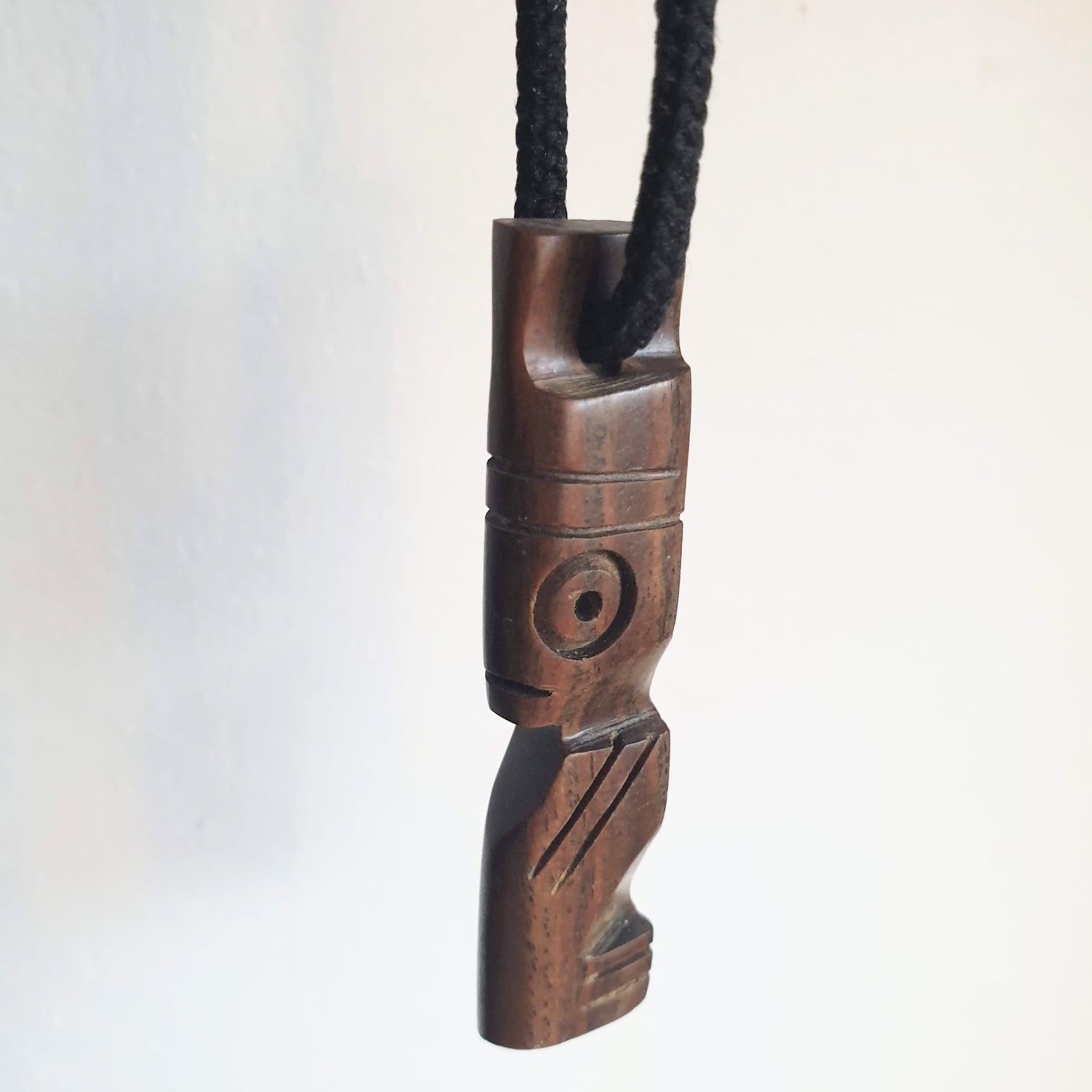 Fio com pingente 5,3cm Rep. Dominicana - Amuleto da Sorte
