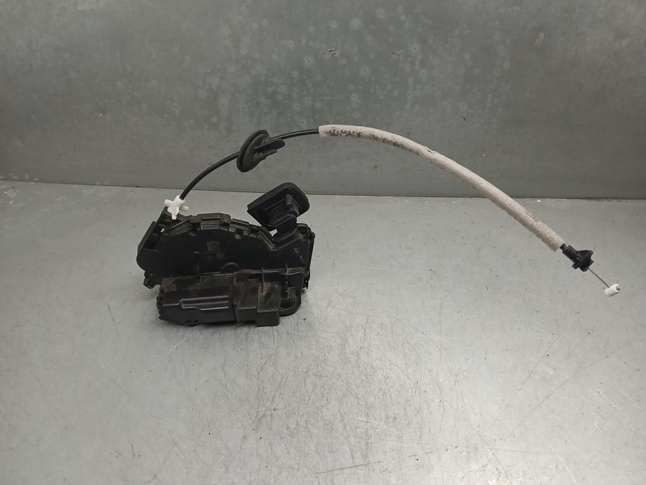 Fechadura / fecho porta trás esquerdo VOLKSWAGEN Polo (AW1)