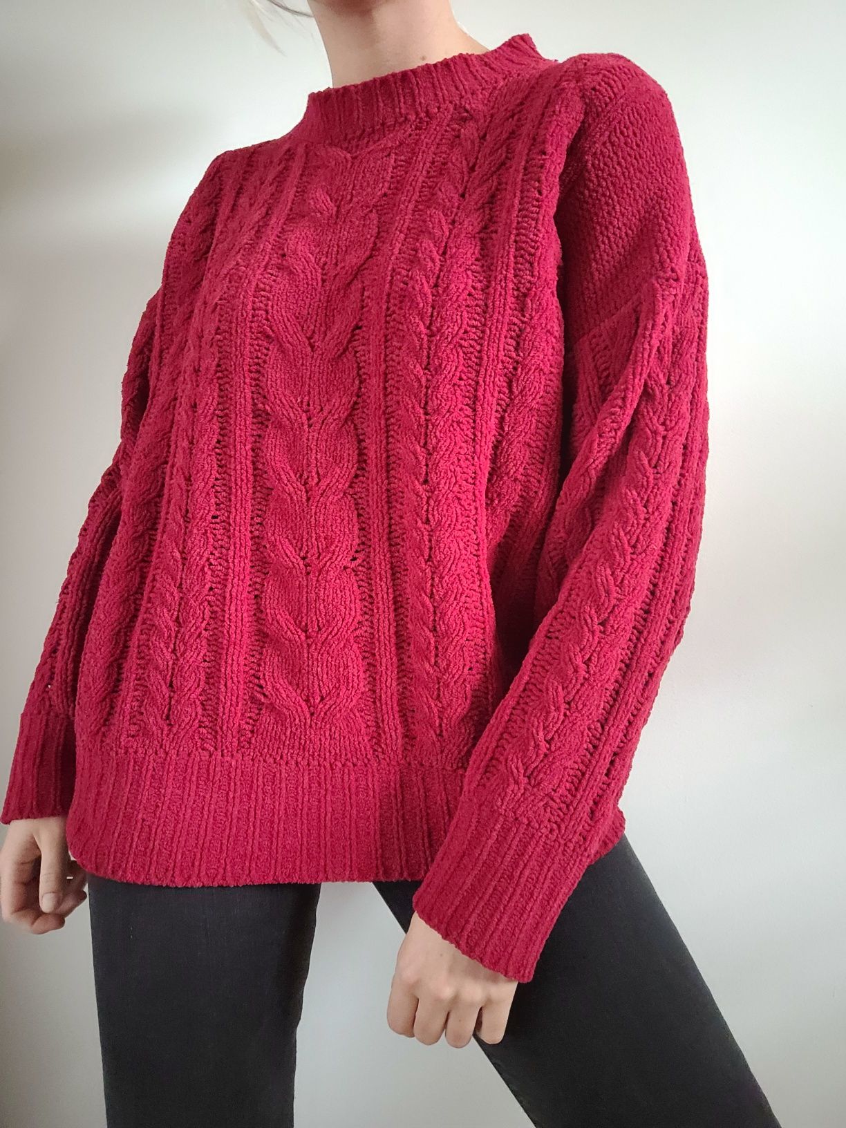 Szenilowy sweter oversize warkocze Oysho