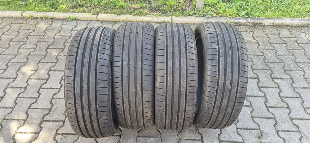 Pneu 215/50R19 93T (ELÉTRICO)