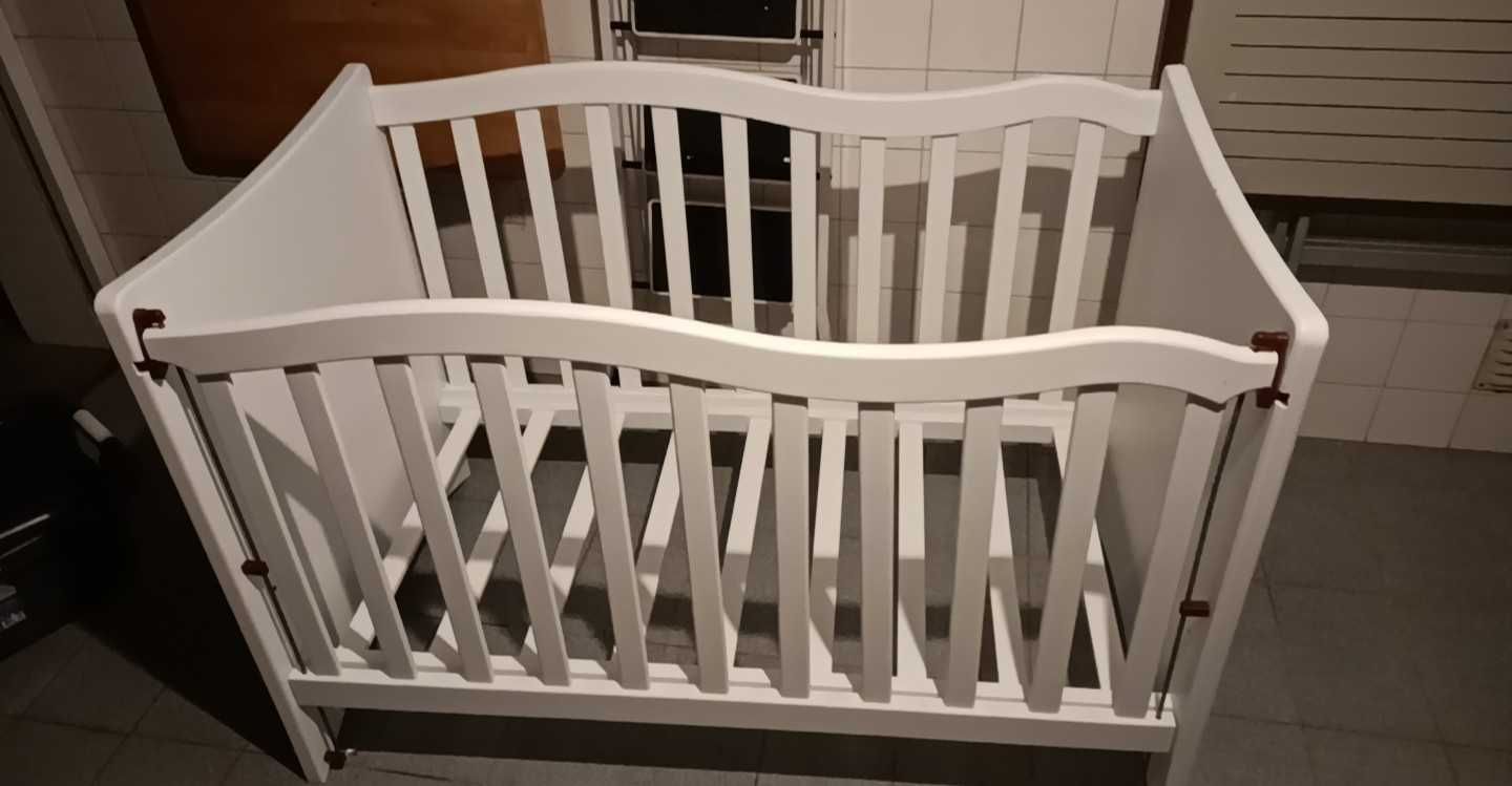 Berço + Colchão bom estado