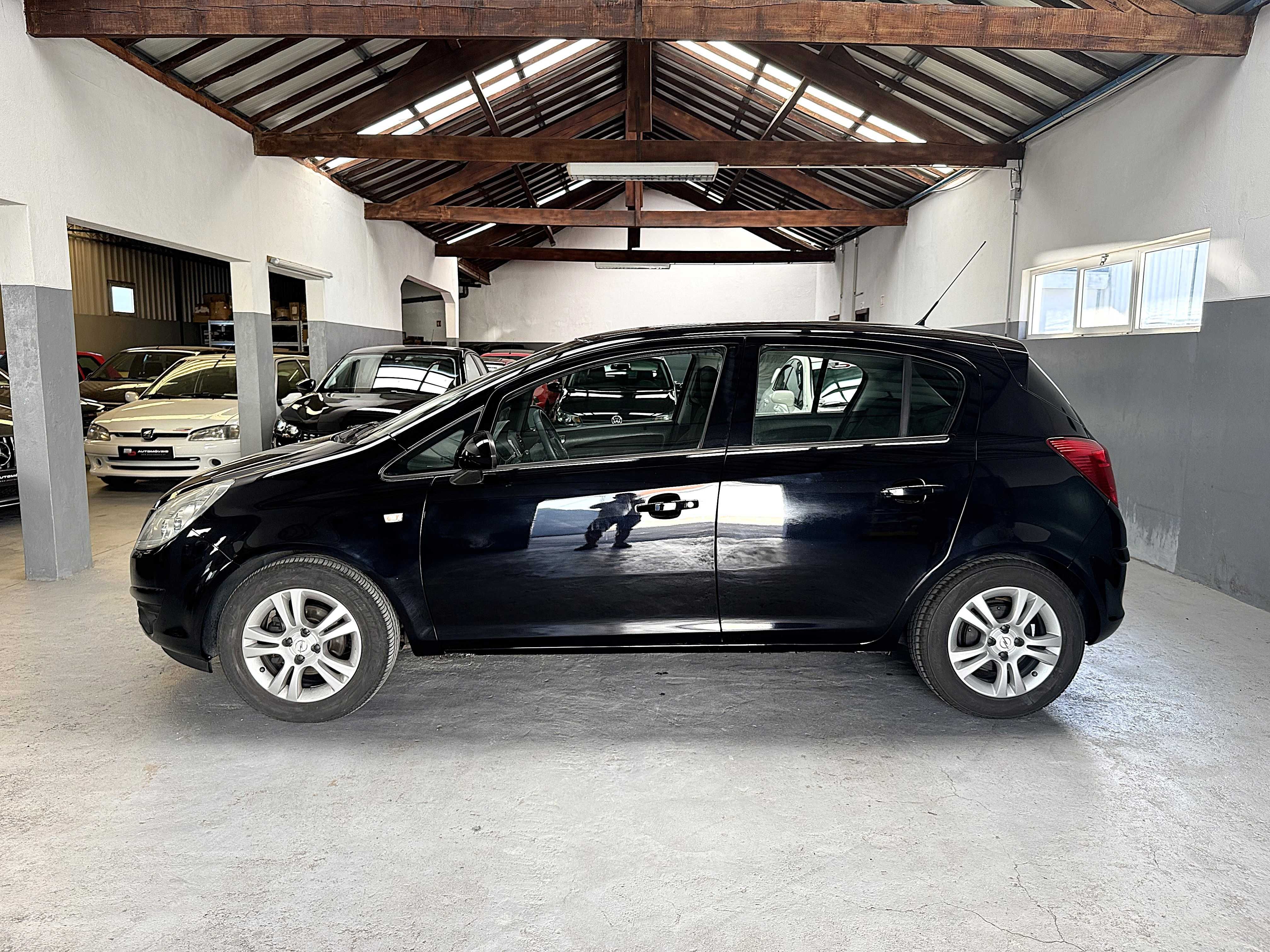 Opel Corsa D 1.2 A/C Poucos Km C/Novo