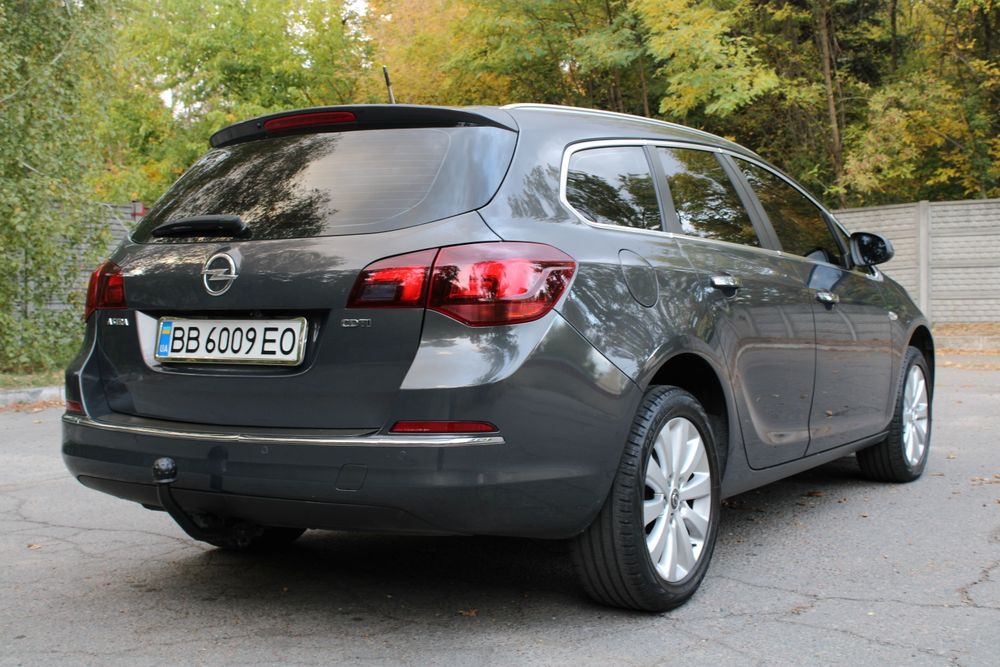 Opel Astra j 2012 1.7 CDTI