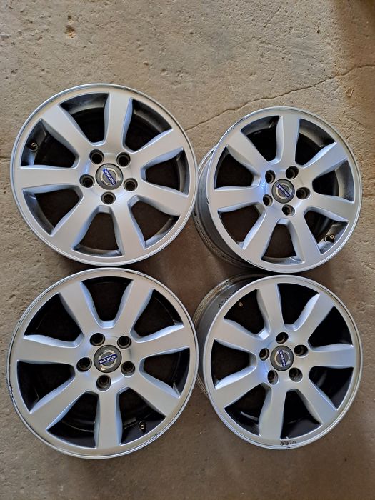 VOLVO V40 V60 C30 alufelgi koła 16"