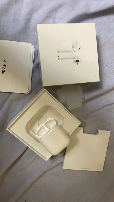 Оригинальный кейс airpods 2
