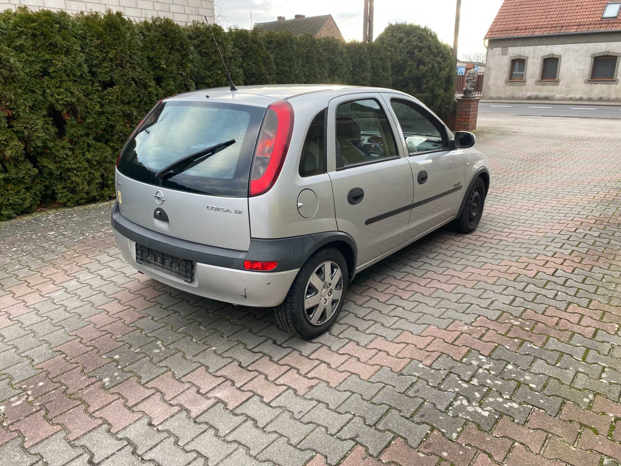 Opel Corsa C 2001 1.2 Benzyna 4 Drzwi 2 Komplety Kół Klimatyzacja