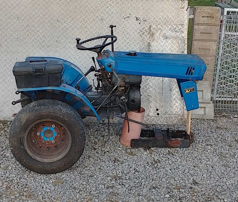 Traktor traktorek Iseki tx2140f jak Kubota