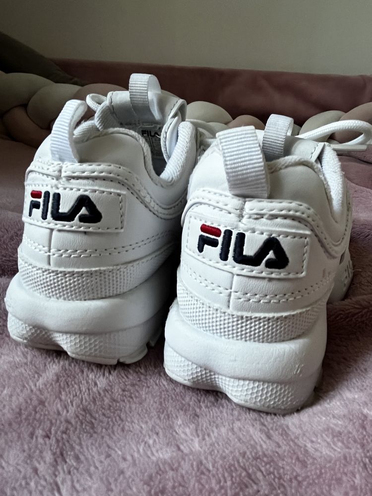 Buty ze skóry firmy Fila