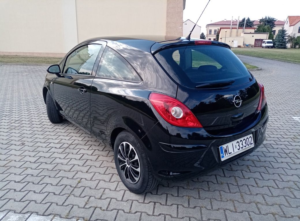 Opel Corsa 1.2 długie opłaty, bagażnik rowerowy