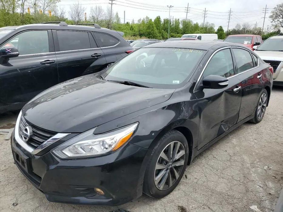 Капот та інше Nissan Altima III IV V VI розборка