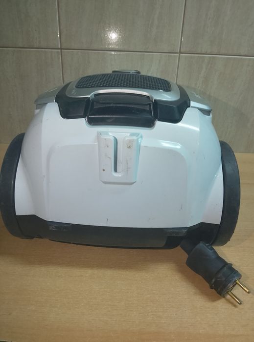 Odkurzacz Amica Sumam VM 6011 moc 700W NIESPRAWNY