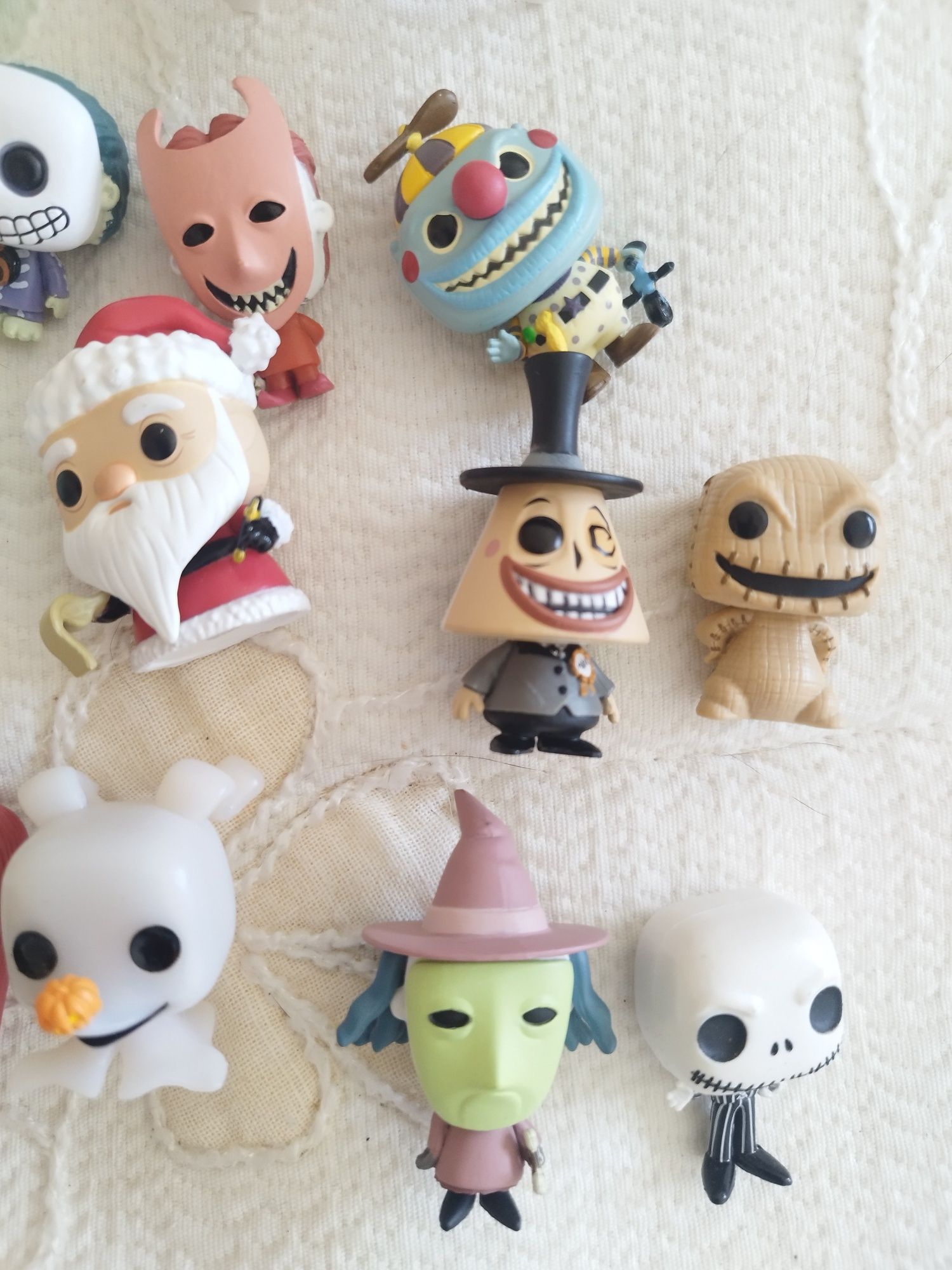conjunto de 22 mini estatuetas Funko Pop.  retirado do filme "Nightmar