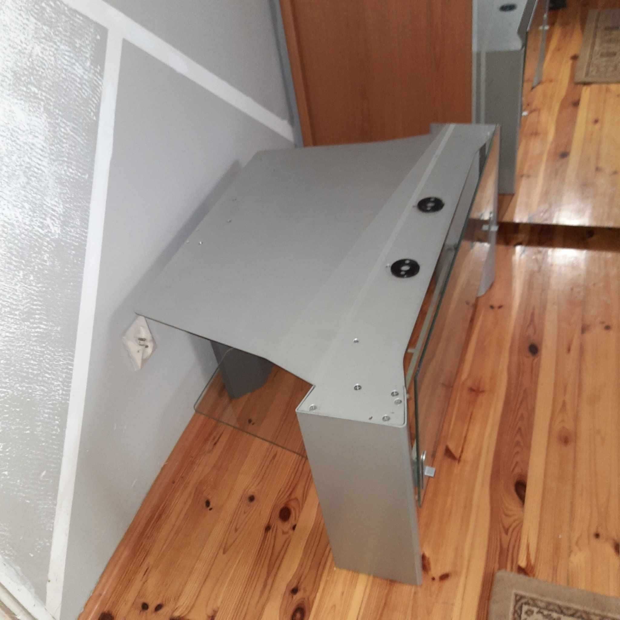 stolik sony szerokość 88cm głębokość 55cm wysokość 47cm