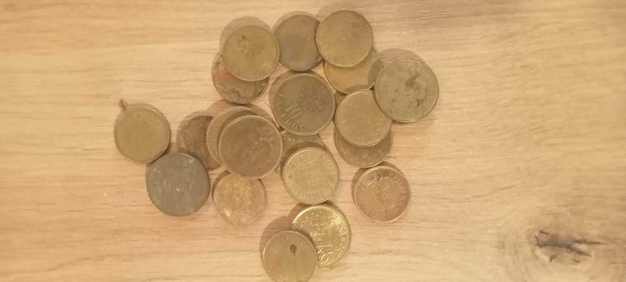 Lote 21 moedas 5 e 10 escudos recentes