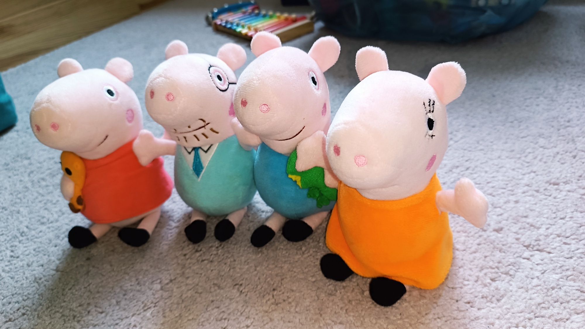 Maskotki Świnka Peppa Mama Peppa Tata Peppa George