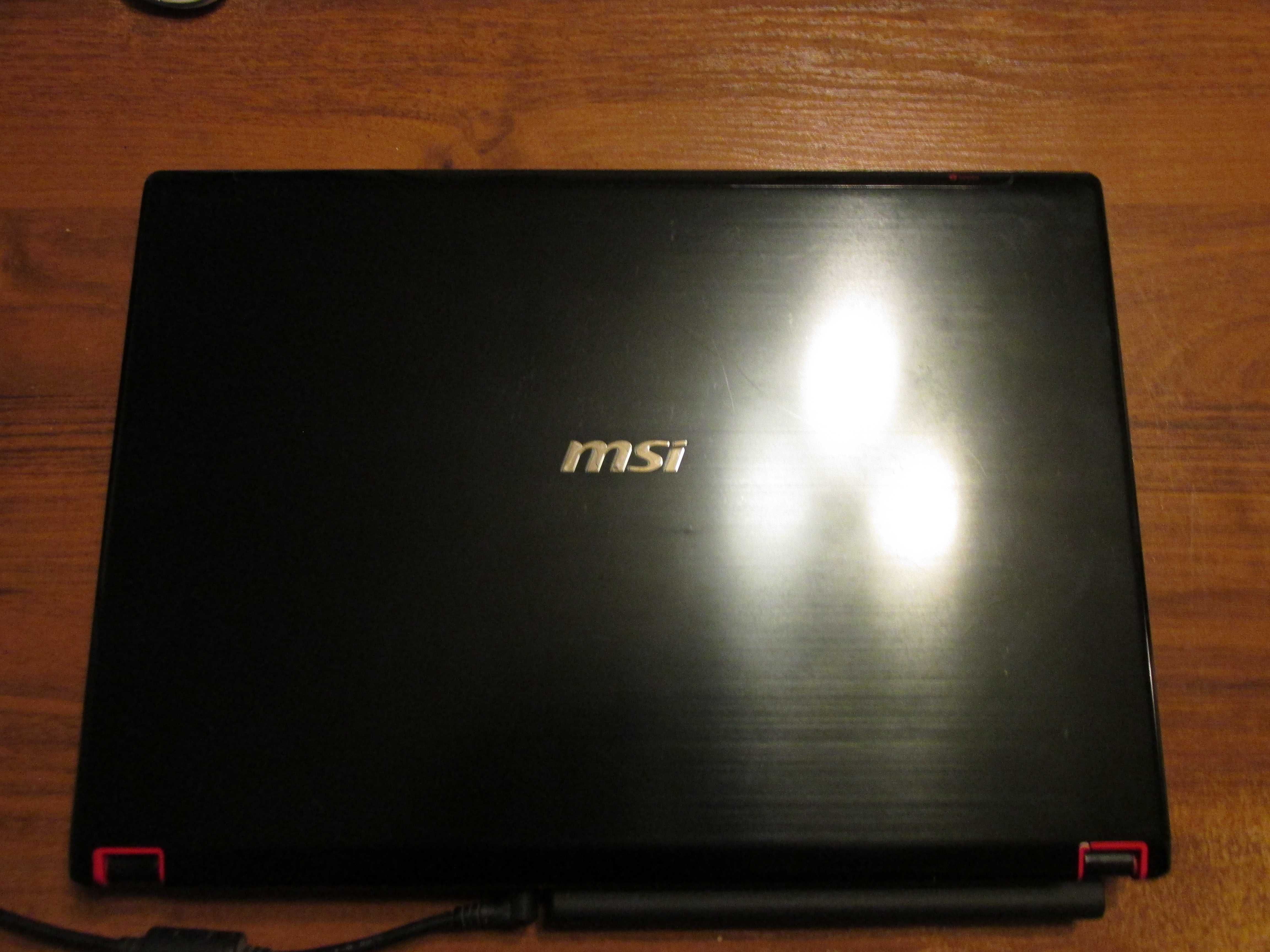 MSI GX 740 GX740 Części podzespoły HD 5870 Sprawny
