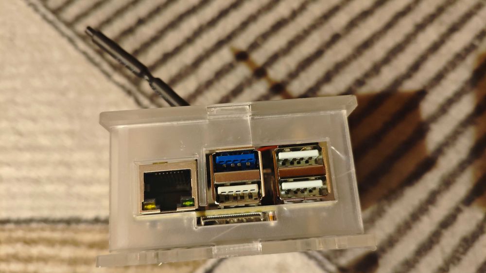 Mikrokomputer Orange Pi 3B 8GB + 256GB EMMC + microSD 32gb + obudowa