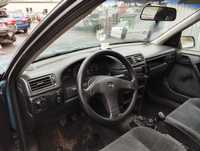 Opel Vectra A 1.6i 4D 1993r.Element wnętrza. !! Opis !!