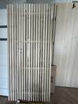 Panel dekoracyjny z listewek drewnianych / lamele drewniane JYSK