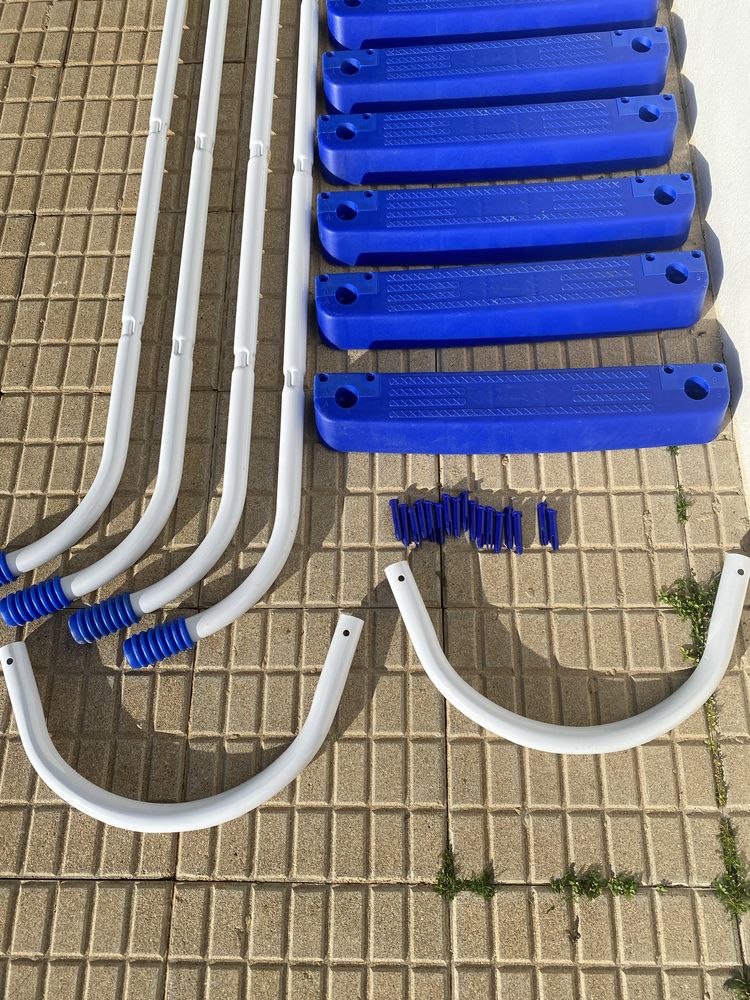 Escada de Piscina