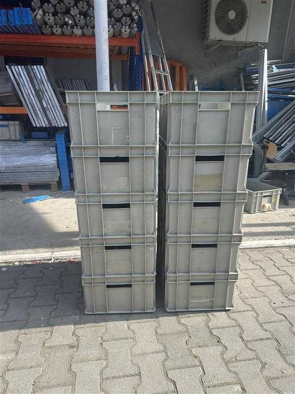 Пластикові ящики