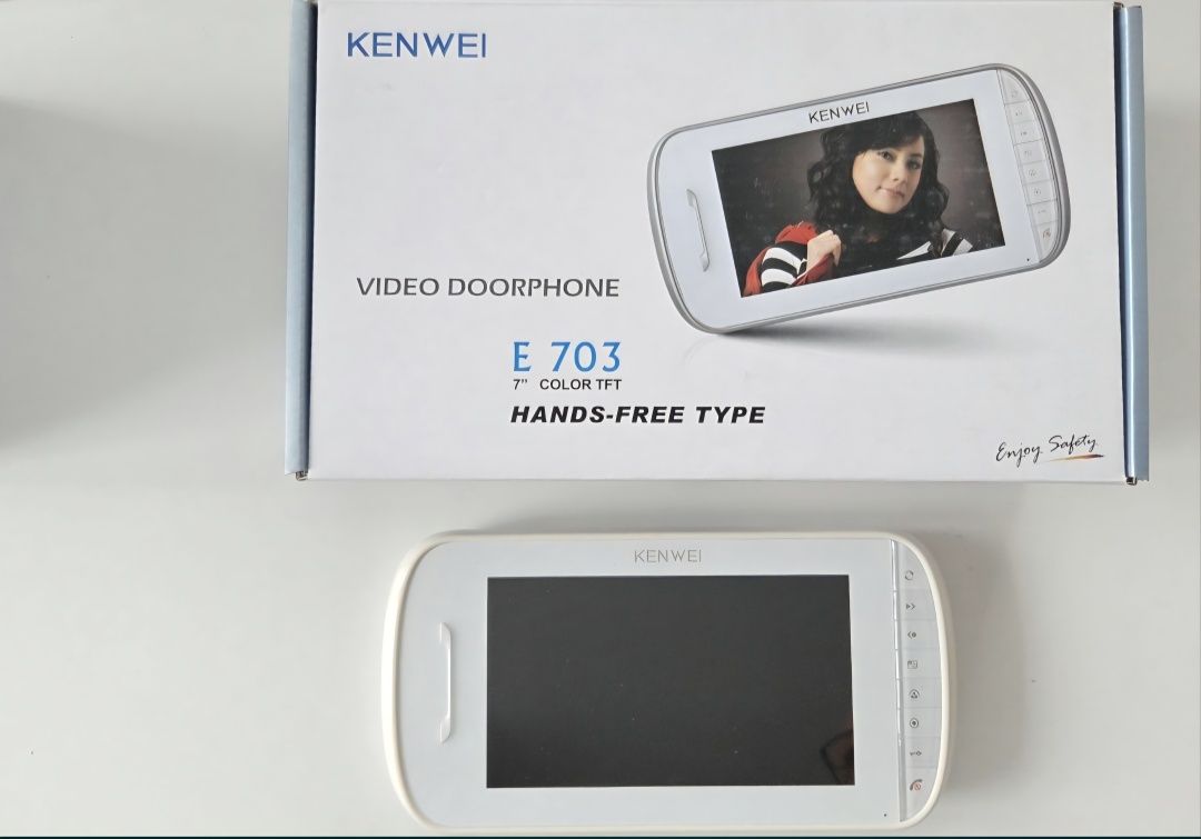 Monitor wideodomofonu Videofon Videomonitor Kenwei E-703

W komplecie