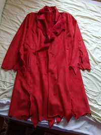 Женское пальто красное