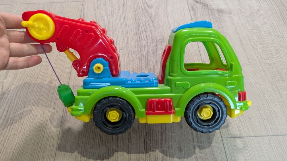 Набір іграшок:великі та маленькі машини, набори лікаря та інструментів